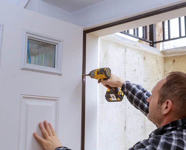How to Hang an Internal Door: Step by Step Guide for a Perfect Fit